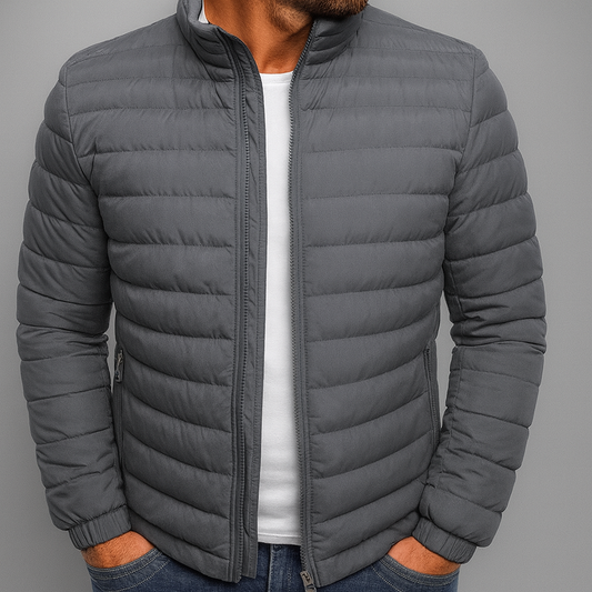 Vadderad herrjacka med dragkedja och ståkrage